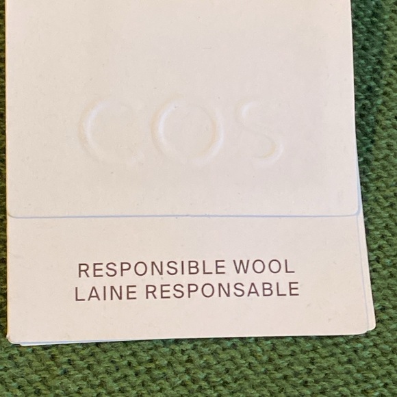 COS Oversize Wool Sweater. NWT $135 Turtleneck Emerald Green Sz. M - Picture 4 of 11